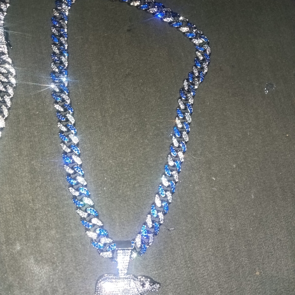 Chain - Picture 6 of 6